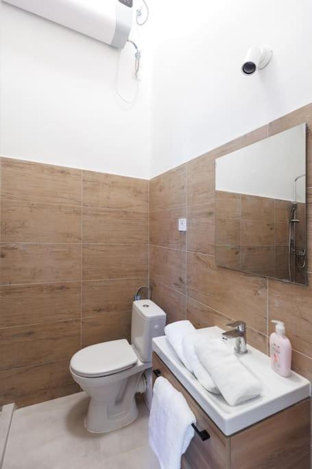 The Grove Hideaway Central 2Br Retreat Budapest Exterior foto